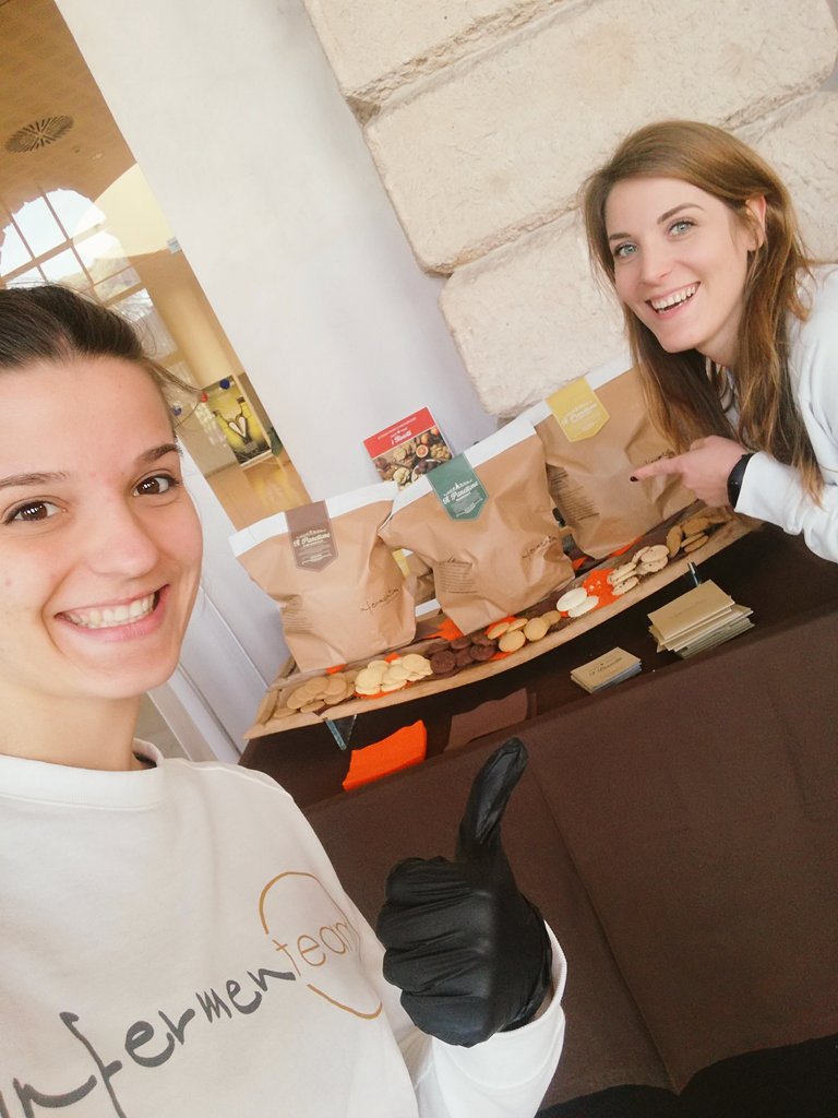 CamiTacchella's tweet photo. Dopo il risotto assaggiate i lievitati!! Vi aspettiamo 😉😋🍴 #infermentum @seoandloveit #Seoandlove #IUSVEsocialteam https://t.co/Ra5EVYjCKE