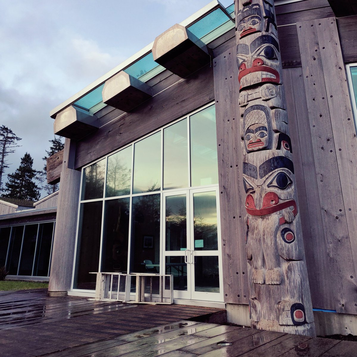 nataljaChe's tweet photo. humbled by invitation to participate in The #EntangledGaze: Knowledge Exchange Workshop in #HaidaGwaii to discuss #Indigenous research methodologies and #protocols for protection of #Indigenousknowledge online @gohaidagwaii #researchgoals #wapatah @makerofnets @OCAD #haidagwaii https://t.co/H9GxwS5CFC