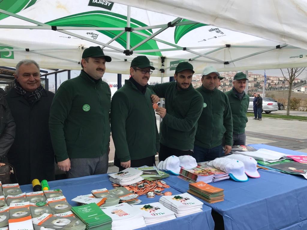 Bahçeşehir Pazartürkteki Standımızı Bizler Gibi Yeşilaycı Olan ⁦<a href="/Basaksehir_Bld/">Başakşehir Belediyesi</a>⁩ Başkanımız Sn ⁦<a href="/yasinkartoglu/">Yasin Kartoğlu</a>⁩ Ziyaret Etti 👍🏻 #BirNedenimVar #yesilayhaftası #YEDAM ⁦<a href="/1920yesilay/">Yeşilay</a>⁩