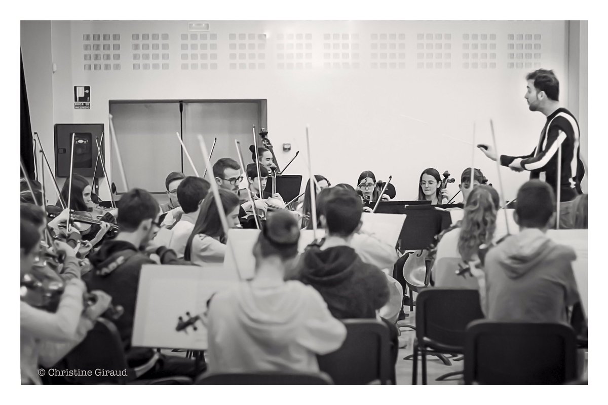 JOSGgranada's tweet photo. 📸Fotos IIl ensayo general para el programa que tocamos #hoy en #MusikaMusica2019 @bilbao700 titulado “The American Citizens”, con obras de #Britten, #Copland y #Tower
Director: EdmonLevon
Narradora: Cora Lyons
Fotos: Christine Giraud #LlegóElGranDía #JOSG #Bilbao #SoyMúsico https://t.co/omlPzlecuC