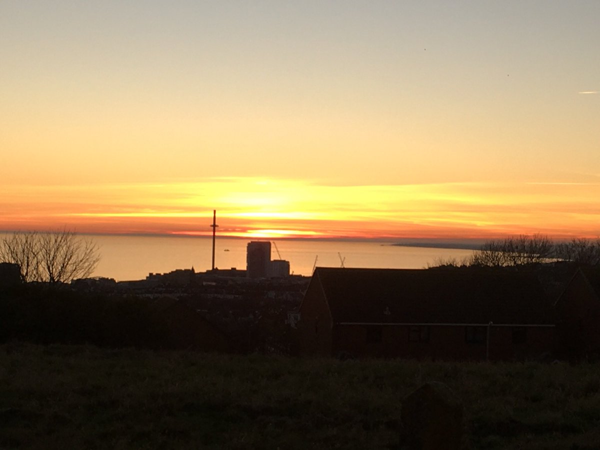 Robreferee's tweet photo. Took this one a few evenings ago #amillionviews https://t.co/KUo6bbjF6a