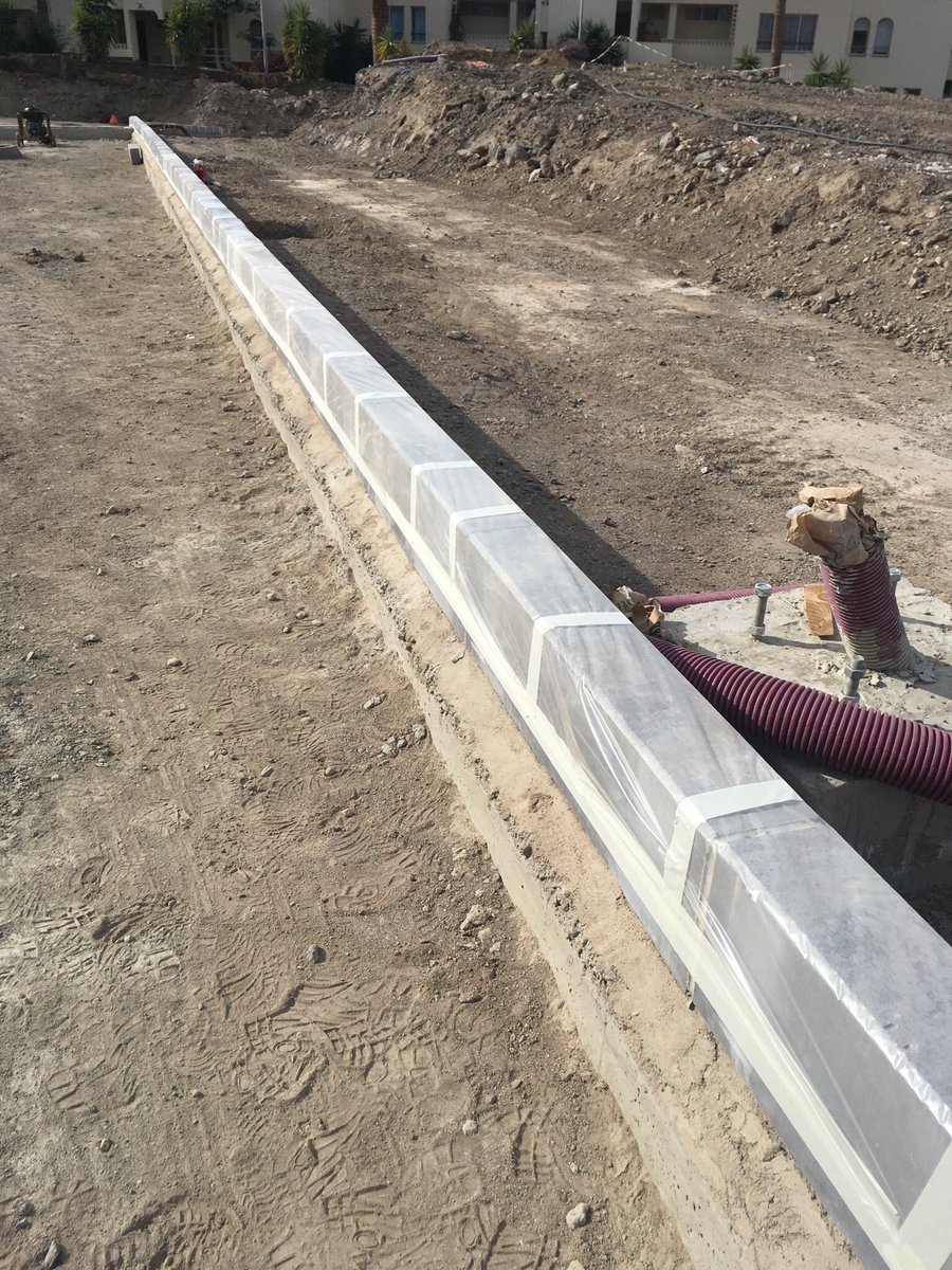 ep_cm's tweet photo. Taking care of each small detail.

Take note about the plastic protection over the Kerbs, to prevent the concrete from staining them forever. https://t.co/Ibh3pEvOjy