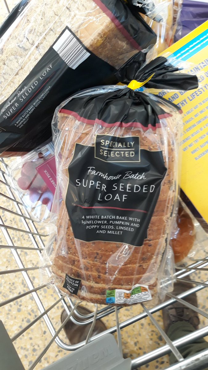 AlexExile10's tweet photo. My replacement bread, get it ? 

I'll get my coat.... 😂 #supercede https://t.co/rnDTneQfex