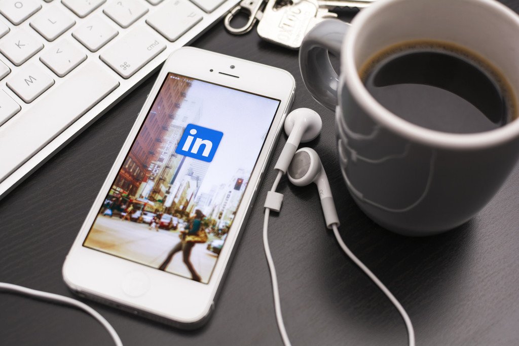 Info4BizStartup's tweet photo. LinkedIn is introducing auto-playing video ads - #streamchanneluk LINK = https://t.co/jly0XpqQtT https://t.co/FCzHLRGdzm