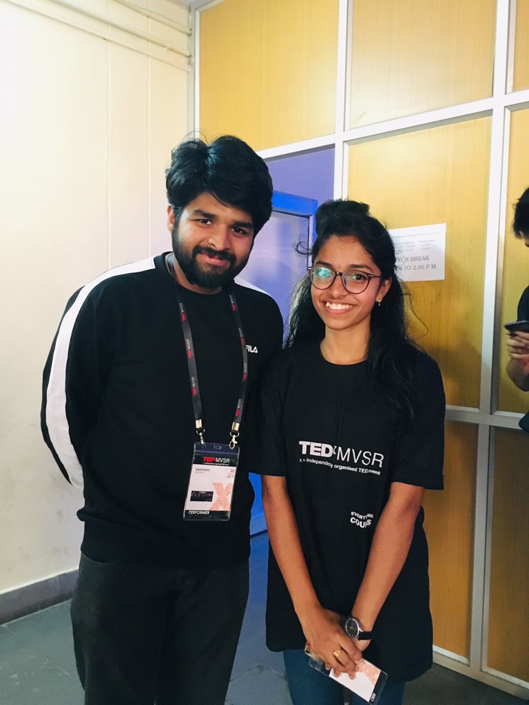 GaddeSuradhya's tweet photo. Backstage with #jammers #TEDxMVSR #everythingcounts https://t.co/EMYEJfbRY5