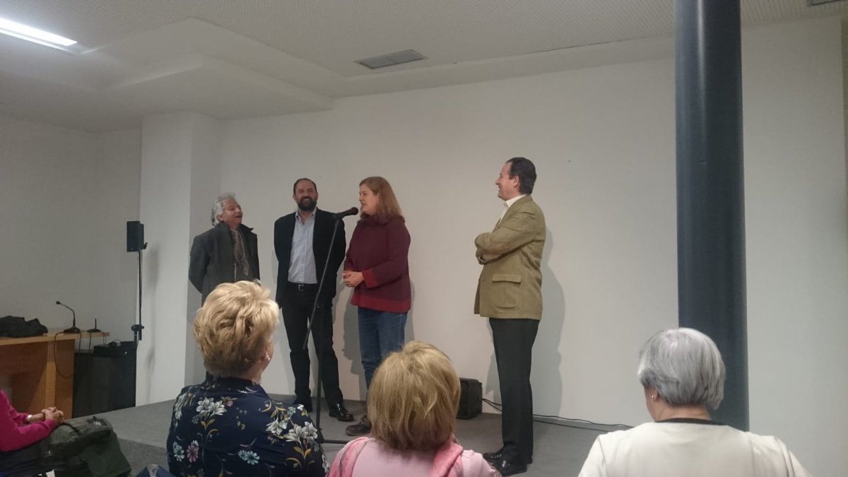 Ayer estuvimos en la Semana de Cine de Medina del Campo en la proyección de <a href="/onyxreyesgrial/">OnyxlosReyesdelGrial</a> . Gracias por la atención recibida y el posterior coloquio.
