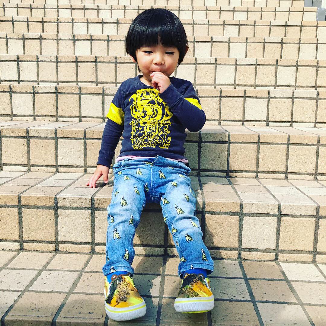 HaLeBaLeKiri's tweet photo. イヤイヤ期の
彼の18番
アーシング

今日は初めてのlollypop
そして
ワカメと俺と空と海

日々成長😆

#rebellious #lollypop #growth
#2yearsboy
#わかめ https://t.co/TtAsVgYDac