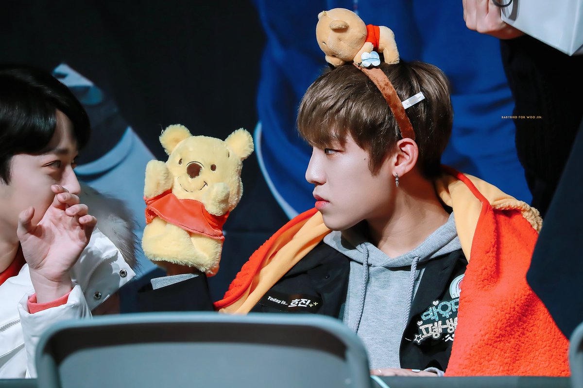 Babybird_lo's tweet photo. 곰댕이로 도배해놓고 얼굴 왜 느와르야 우진아..

https://t.co/Eb8q0RixRx

#박우진 #parkwoojin https://t.co/JMQdDv9ulu