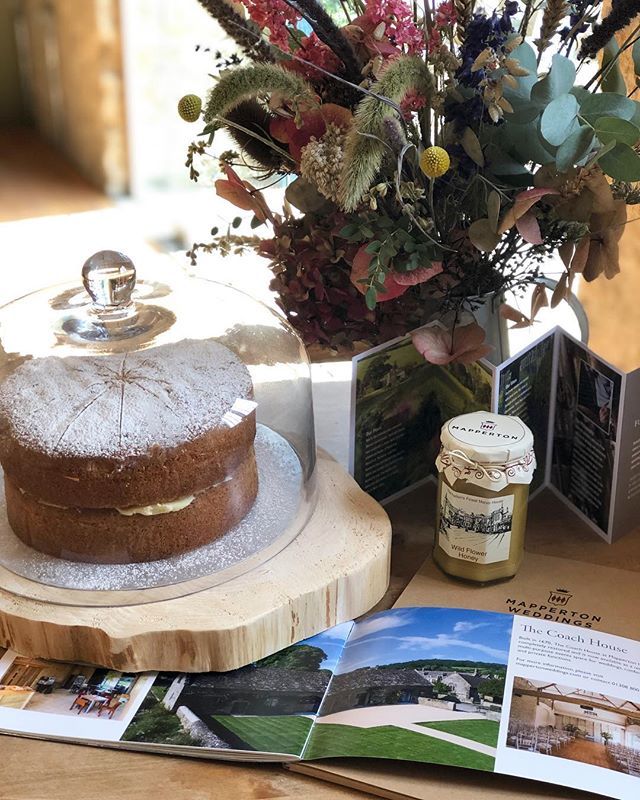 mappertonwed's tweet photo. Ready for a busy day of wedding appointments! Are you engaged and looking for a venue, look no further than the Coach House at Mapperton House &amp; Gardens. DM us to book a viewing. https://t.co/5yOgbWfMxz