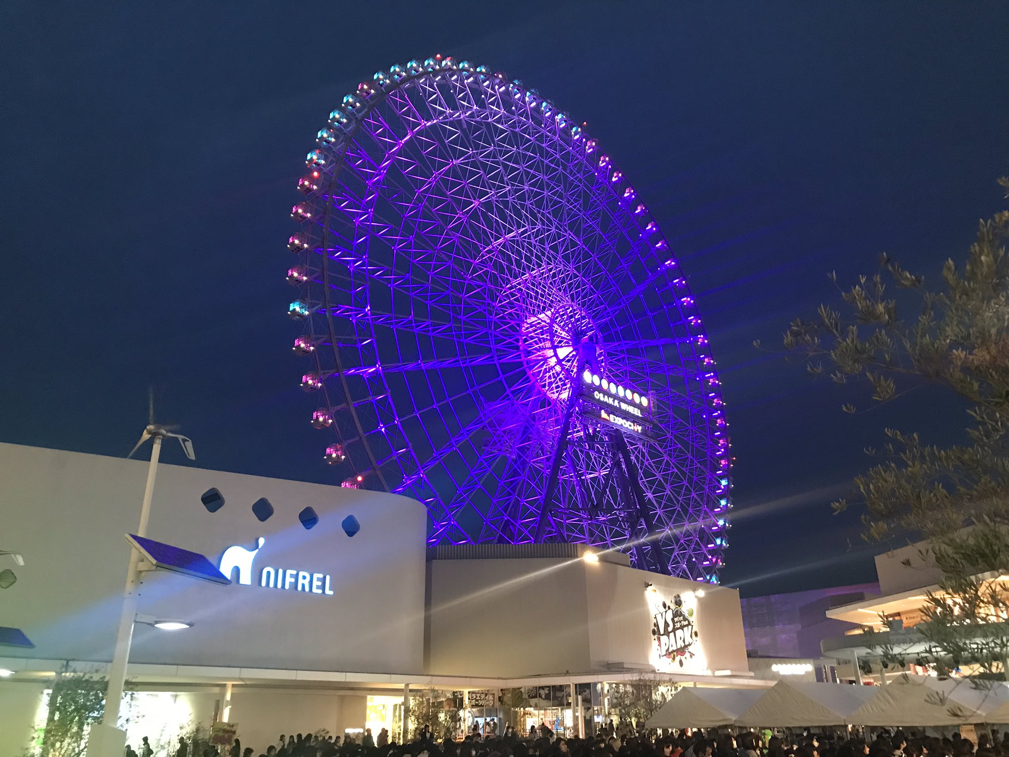 優空 Yura さところカラー観覧車が綺麗だった 手紙も無事お届けしたよー 立ち入り禁止のすとぷりのイラストが可愛かった めちゃくちゃ緊張したけど一瞬でもさとみくんを間近で見れてキラキラ笑顔見れて大満足なり 楽しかった すとすた握手会 すと