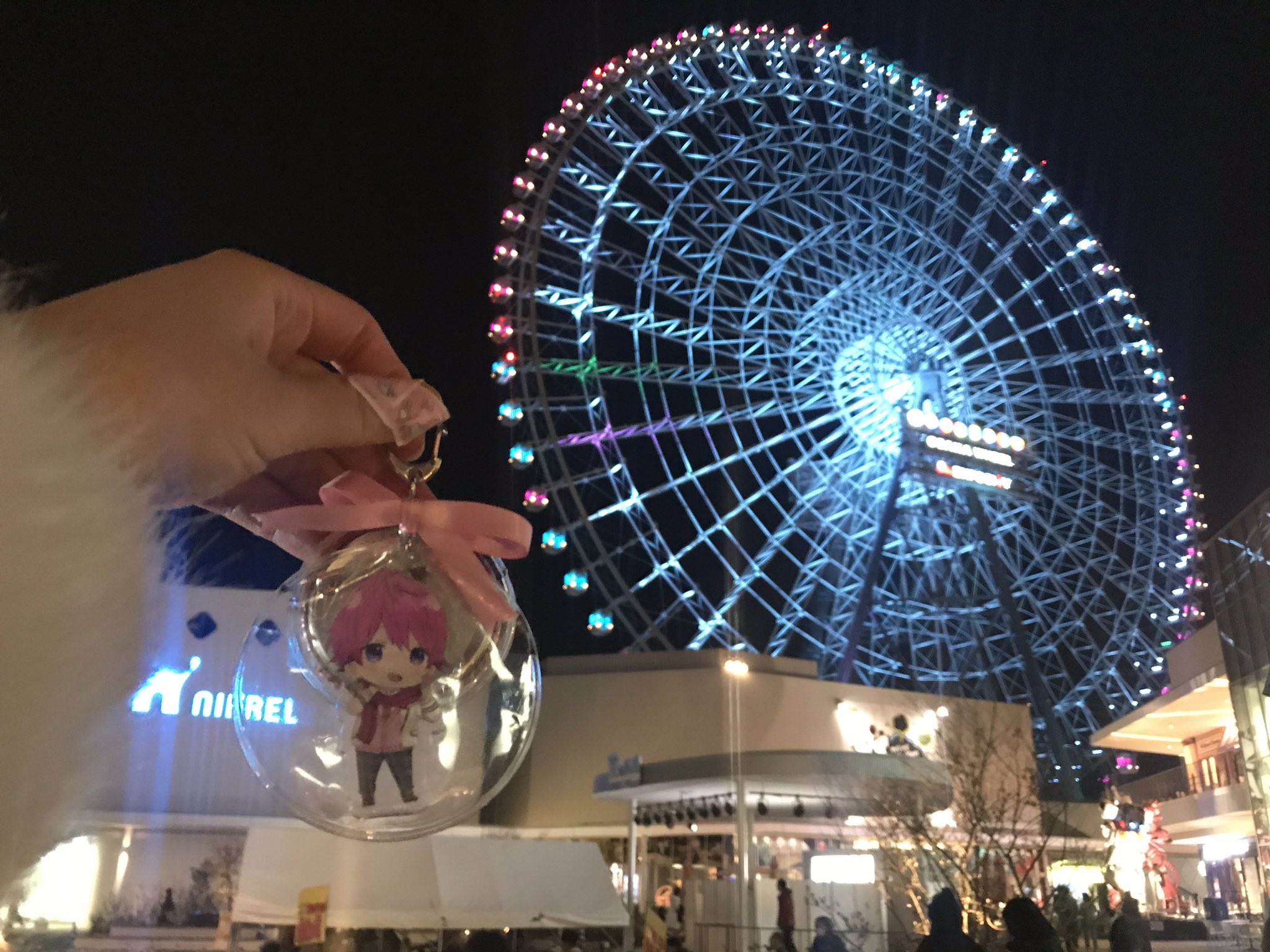優空 Yura だいすき さところカラー観覧車が綺麗だった 手紙も無事お届けしたよー 立ち入り禁止のすとぷりのイラストが可愛かった めちゃくちゃ緊張したけど一瞬でもさとみくんを間近で見れてキラキラ笑顔見れて大満足なり 楽しかった すとすた 優空 Yura だいすき さところカラー観覧車が綺麗だった 手紙も無事お届けしたよー 立ち入り禁止のすとぷりのイラストが可愛かった めちゃくちゃ緊張したけど一瞬でもさとみくんを間近で見れてキラキラ笑顔見れて大満足なり 楽しかった すとすた