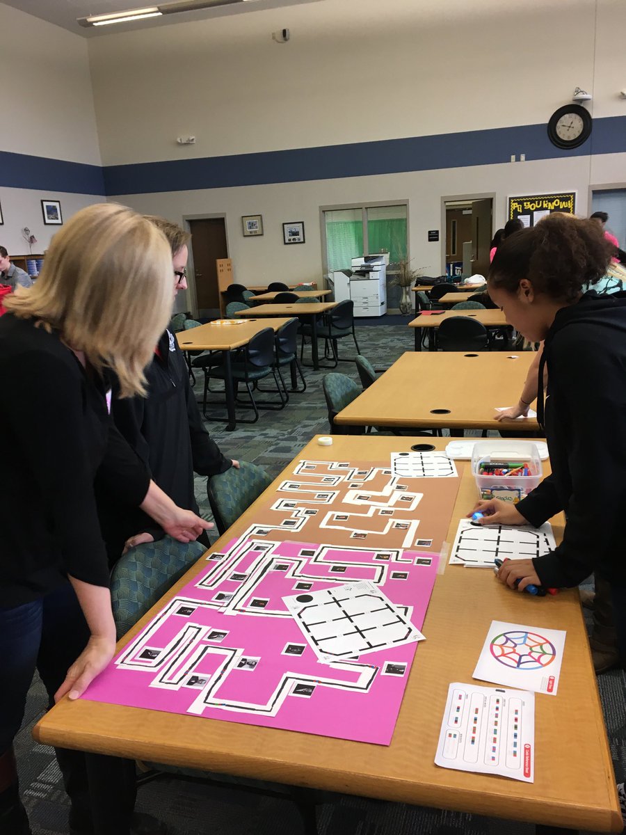 PQschoolsCTE's tweet image. When students become teachers our learning has become life-long! ⁦@lifestrapestry⁩ ⁦@linae_midgette⁩ ⁦@MsCHale1018⁩ ⁦@CTEforNC⁩ #edcampcode