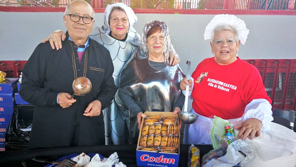 JMDvivallecas's tweet photo. 🎊Carnaval de Villa de Vallecas 2019🎉
"La violencia machista no se disfraza". Más de mil personas llegan al Auditorio Municipal 'Las Trece Rosas'. ¡Anímate! https://t.co/f0Dt1o3lSS