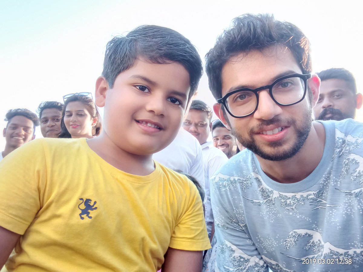 yuvapradeepk's tweet photo. #BeRealNotPlastic 
आज युवासेना प्रमुख आदित्य ठाकरे साहेब व कार्यकारणी सदस्य सिद्धेश कदम साहेब यांच्या सोबत दानापाणी बीच येथे स्वच्छता मोहीमेत सहभागी #युवासेना_मालाड_विधानसभा 
@AUThackeray @isiddheshRkadam @AfrozShah1 https://t.co/wlwCiZd7yn