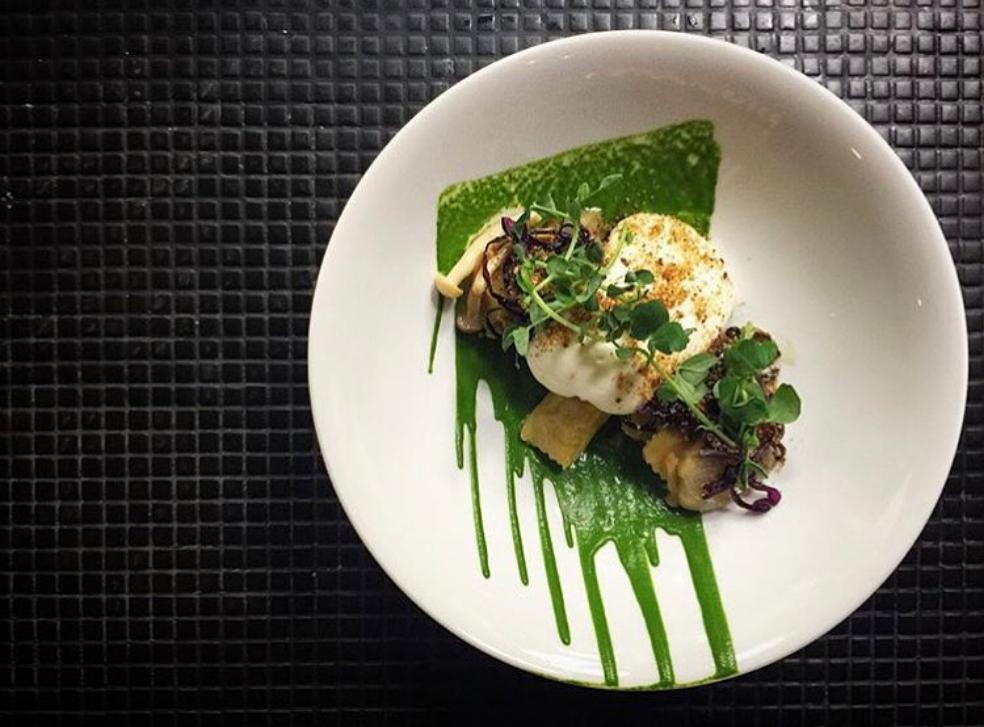A perfect plate from Chef <a href="/marksingson/">Mark Almond Singson</a> in Vancouver 😍:

Potato Agnolotti // mushroom cabbage, herbs, parm foam, potato crumb."

Gorgeous, delicious, next level greens! #saltlove 🌊💙🌊