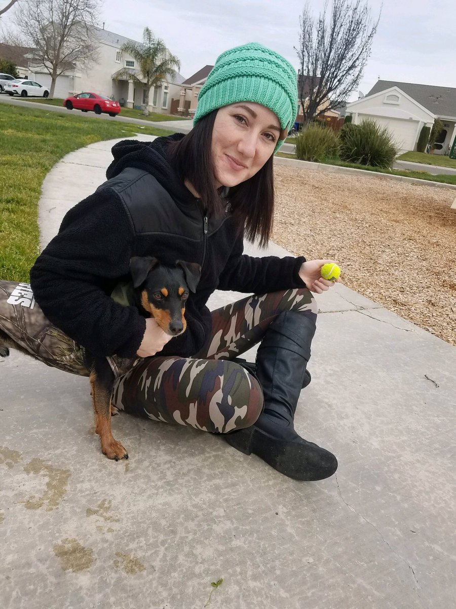possiblybrave's tweet photo. When your dog has better eyebrows than you. 🤷🏻‍♀️ https://t.co/w0kM4i2V9b