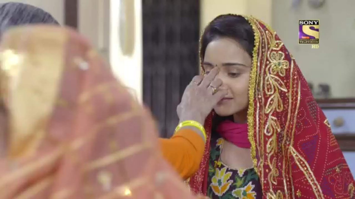 BAYAHAT!"Shaadi to nishit taarekh pe hi hogi"The day that sealed Samaina's fate assuring them of their togetherness that neither human nor nature, not even God himself can separate these lovebirds now.They were always one now the date was official #YehUnDinonKiBaatHai