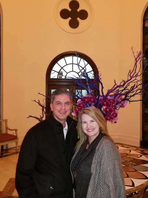 BillKula's tweet photo. When Friday Night Lights is brightened by your wife's eyes &amp; the sleek headlamps of a courtesy @Lexus LC500h as #LexusValentineSweepstakes winners. #LexusCulinary #LexusHotels #RosewoodMansion #Dallas https://t.co/sYLnlu70hz