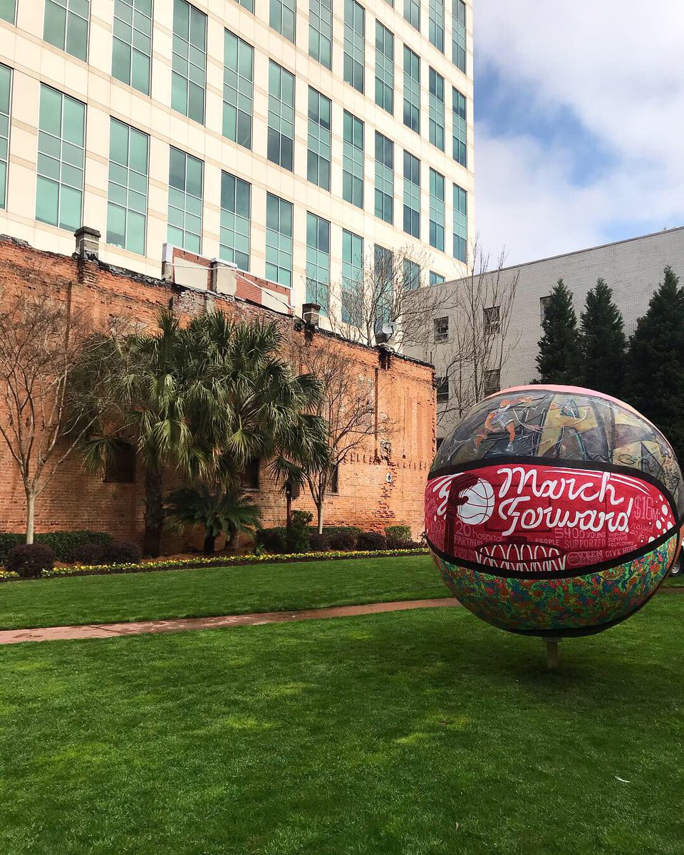 columbiasc's tweet photo. The 1st + 2nd rounds of @marchmadness are being held in #RealColumbiaSC March 21st-24th! To celebrate, we've teamed up with @onecolumbia, local artists + @firstcitizens on this @Mainstcolasc art installation, titled "Beyond the Court,” at Main & Lady streets. Pretty cool, huh? https://t.co/zXSZjnbmvF