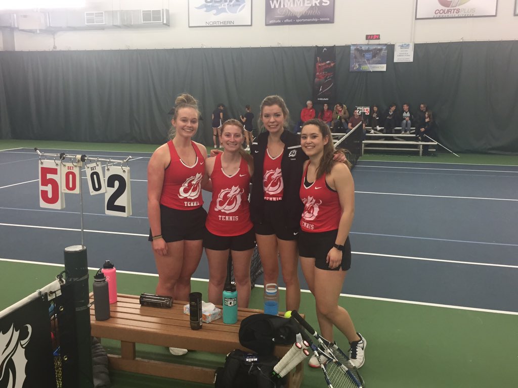 These four win their doubles match.  @MSUMTennis  takes the doubles point <a href="/AlexisKonecne/">Alexis Konecne</a> <a href="/mvptennis16/">Olivia Keelin</a>  Emma Wood and Julia Geske