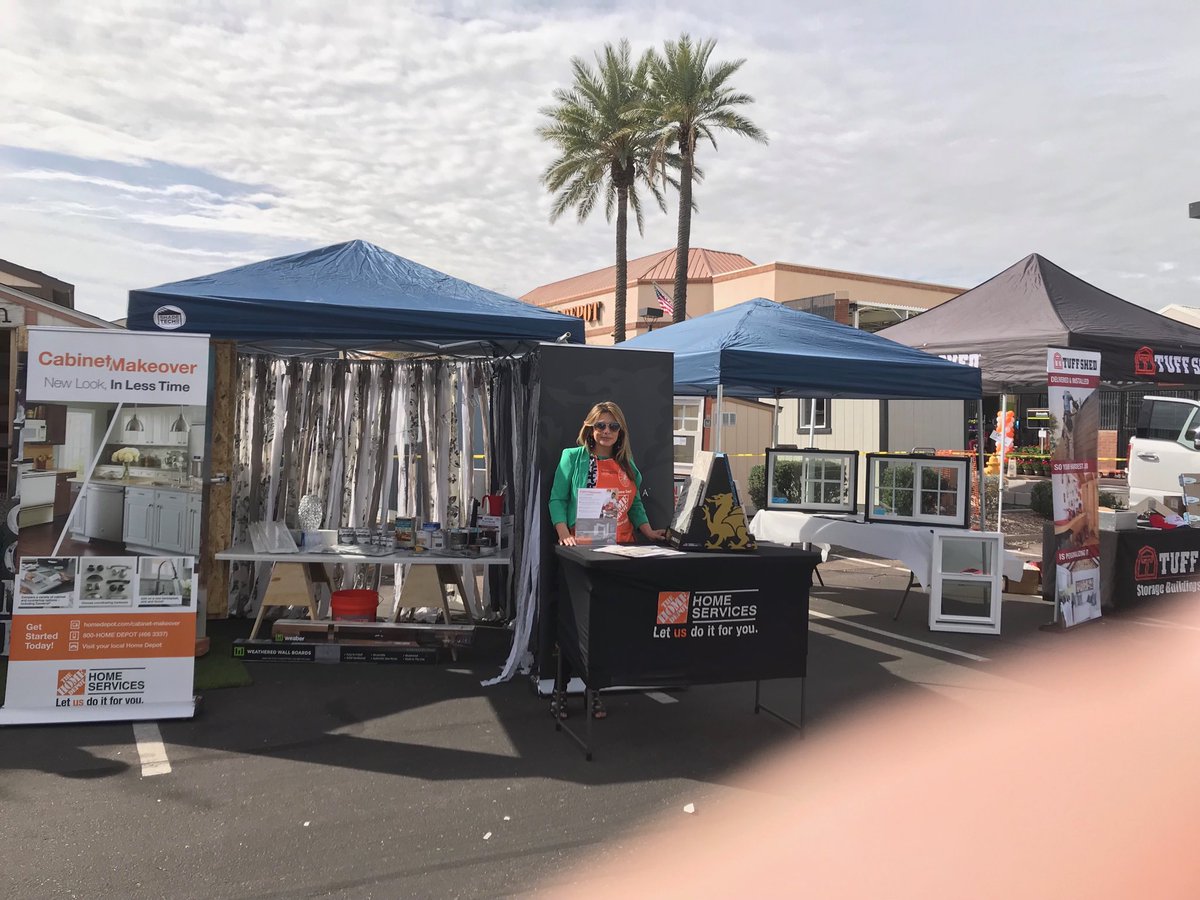 DeMarcoDesigner's tweet image. ⁦Community Event@0458...Always fun partnering with Joe HDE  ⁦@THDNick⁩ ⁦@misjudes⁩ ⁦@D60HDExteriors⁩ ⁦@Amir_Sarofiem⁩ ⁦@y_atonna⁩