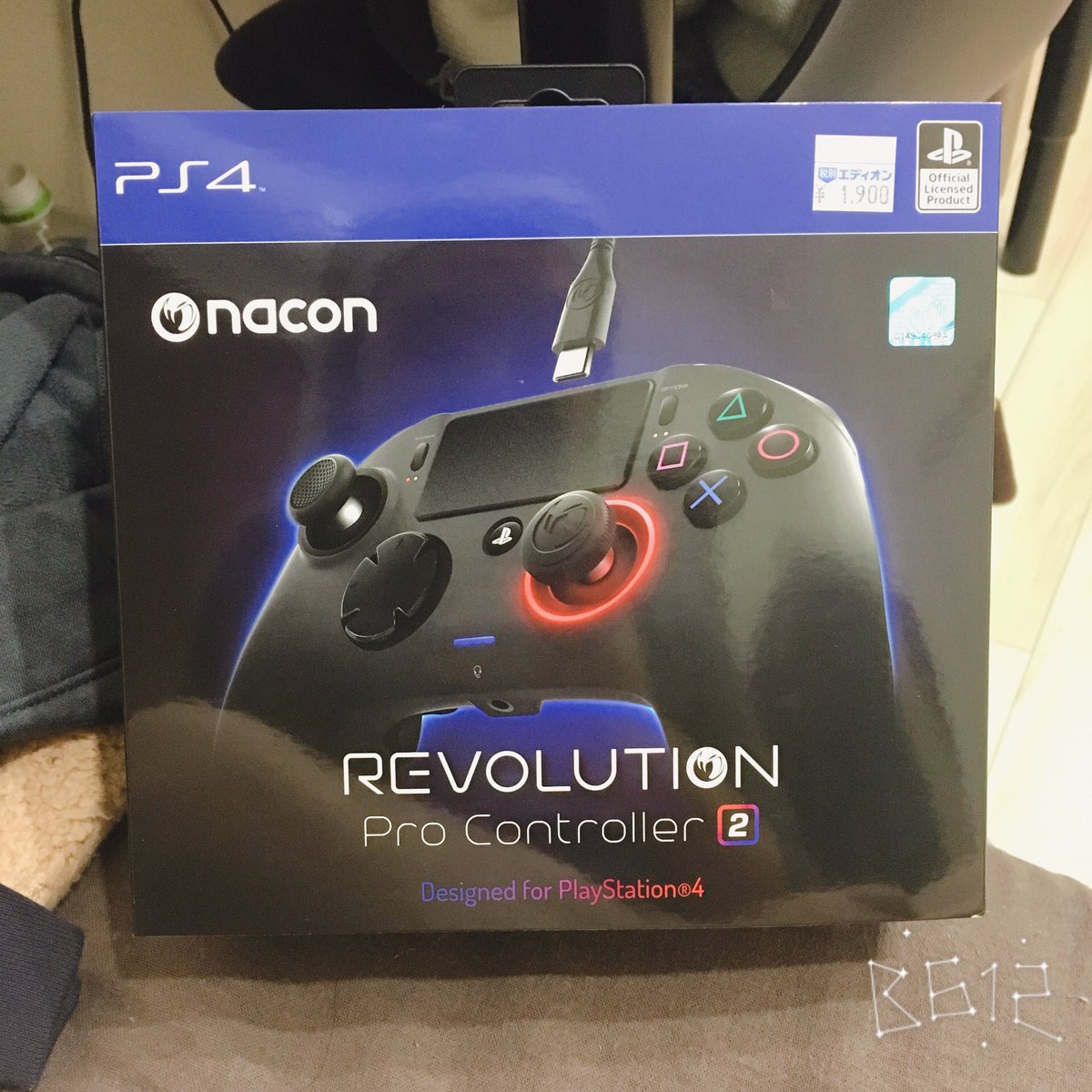 00oowwoo00's tweet image. なんか...ノリで買ってみました

#revolution
#procontroller2