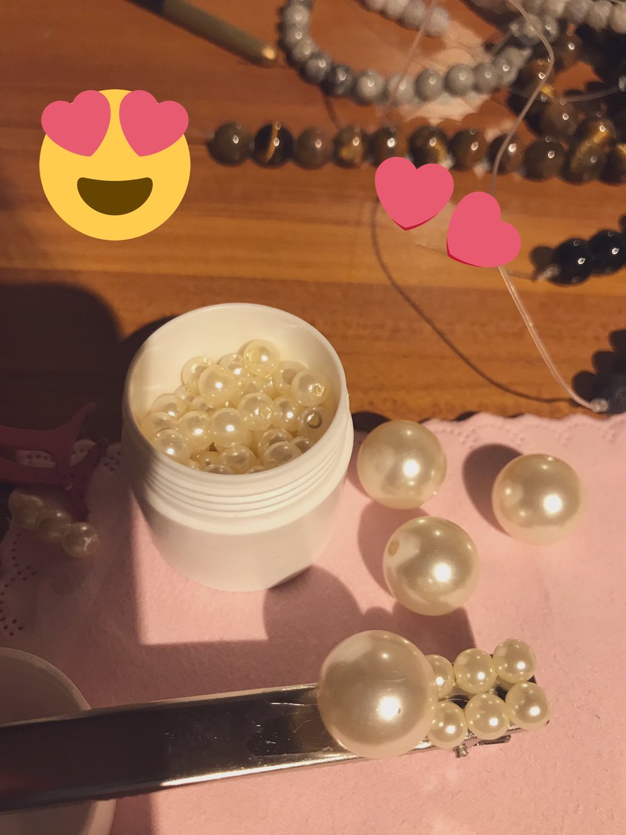 Оройн мэнд.. Өөртөө гоё хавчаар хийж байна... 🧶🧵😊 Сонирхолтой байна шүү.. Гүйцэд дууссаны дараа гоё харуулнаа 🎉👌🏻 #creativemind #OneAndOnly