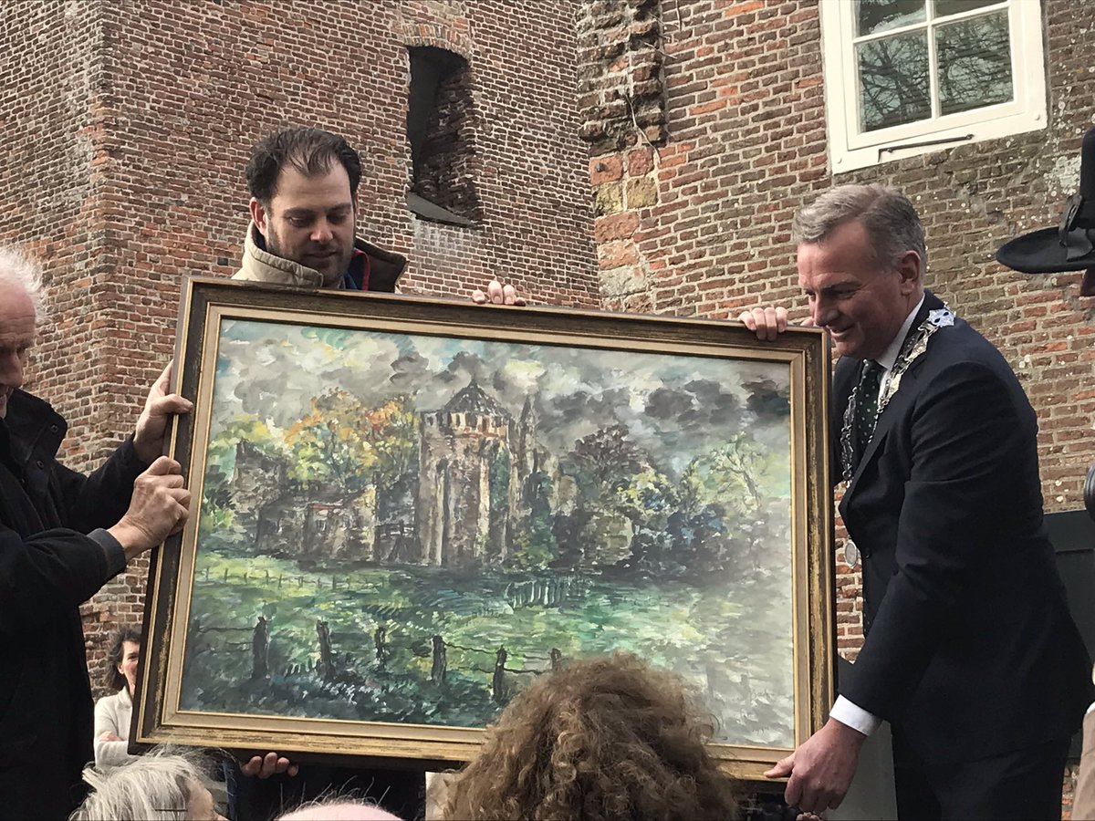 Grote belangstelling bij opening nieuwe seizoen  <a href="/RuinevBrederode/">Ruïne van Brederode</a> door Burgemeester Frank Dales. <a href="/monumentenbezit/">Stichting Monumenten Bezit</a>