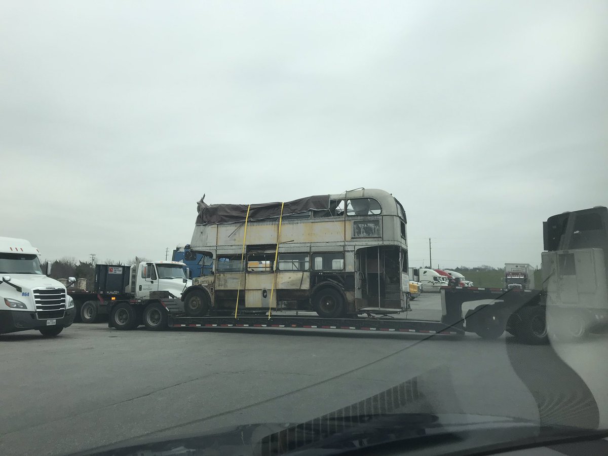 texanhombre's tweet photo. So I came across this oddity yesterday. 🤔 #NotFromTheseHereParts #ThatllBuffOut https://t.co/Li5dZPHkZV