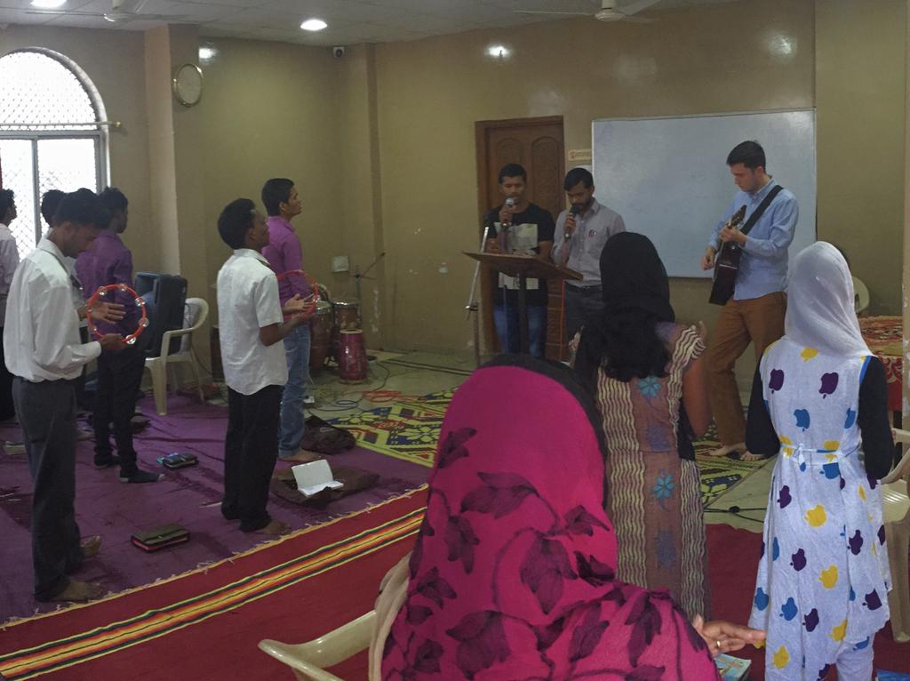 HolyCross_SC's tweet image. We have a team heading to India today! Jake and Jessica will be serving at a pastor's conference in Central India. Pray for safety in their travels and as they minister to this group of believers.