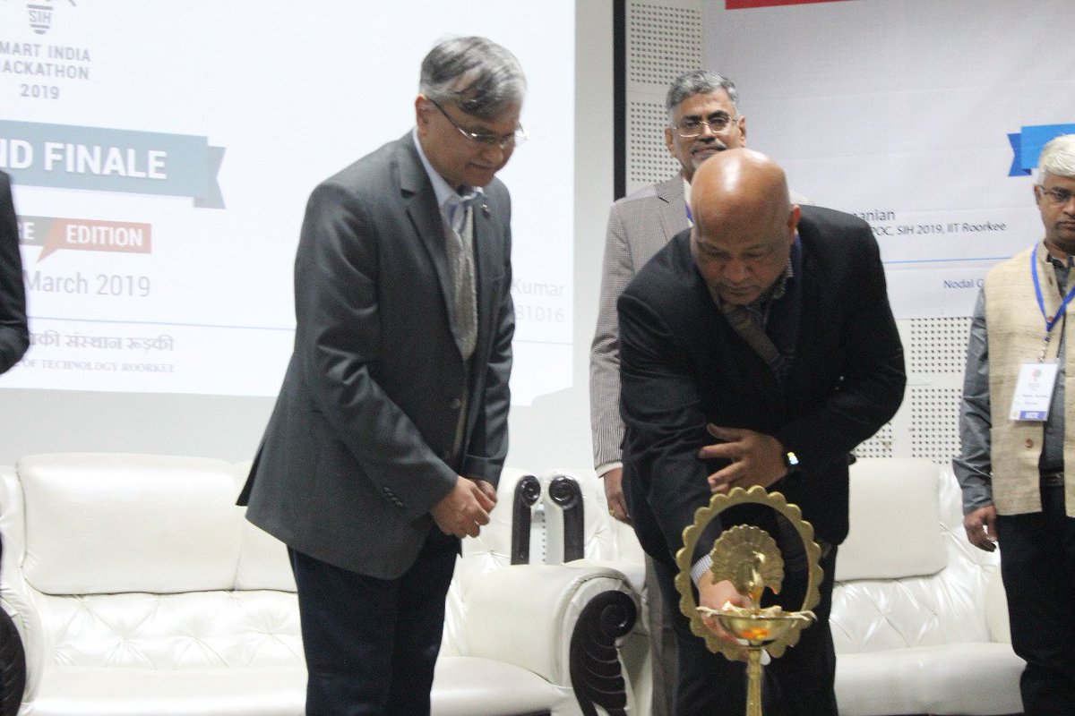 Director_IITR's tweet image. Inauguration Ceremony of Grand Finale #SmartIndiaHackathon2019 #SoftwareEdition at #IITRoorkee #SIH2019GrandFinale @SIH2019 @HRDMinistry @Persistentsys @AICTE_INDIA @adsahasrabudhe @PrakashJavdekar @PMOIndia @narendramodi