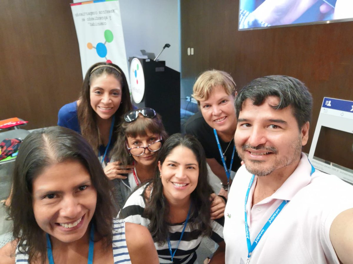 HolleKarin's tweet image. #EdTechPeru Bootcamp #GooglePD #GoogleEdu  Grupo Altair creciendo y compartiendo #AltairPLC