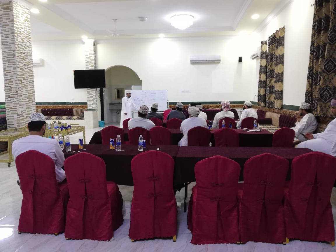 لقطة من إجتماع الجمعية الثاني والذي عقد في مجلس جامع أبوبكر الصديق بولاية صحار منطقة الطريف ..
شكرا للقائمين على المجلس وشكرا لكل من حضر 
إجتماعنا القادم سيكون في مسقط بإذن الله