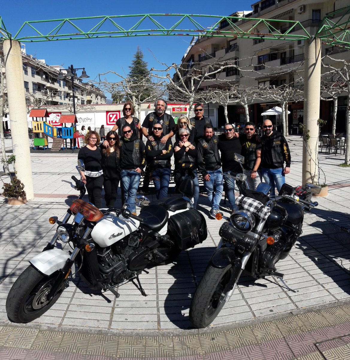 Rolling Custom Club tweet media