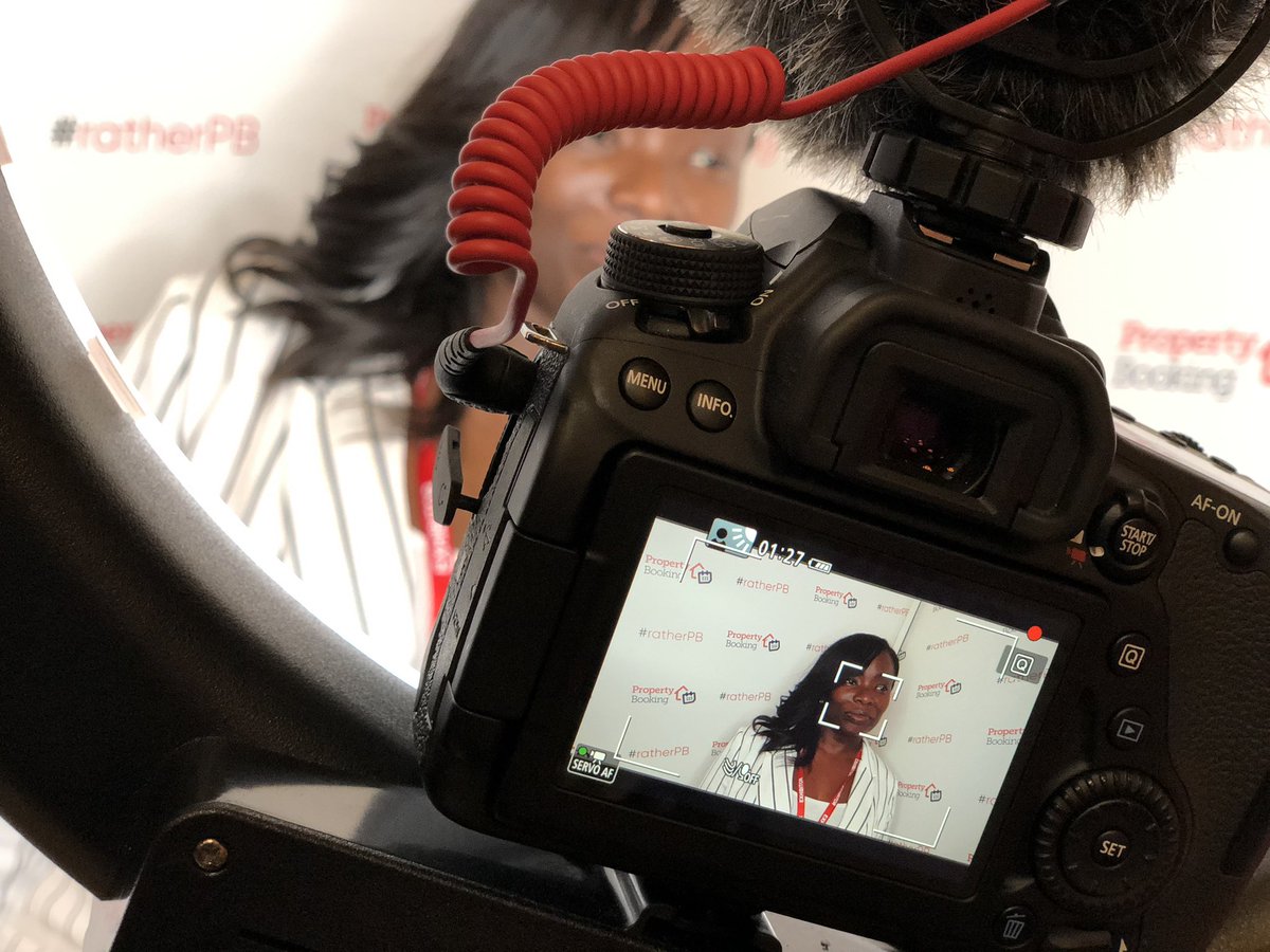 KeazeUK's tweet photo. We’re proud to be filming for the @firsttimebuyer show in Stratford today! Open til 4pm, come down for FREE to find out about #SharedOwnership &amp; #HelptoBuy in London! #ratherPB https://t.co/ew7Ynm4tP7