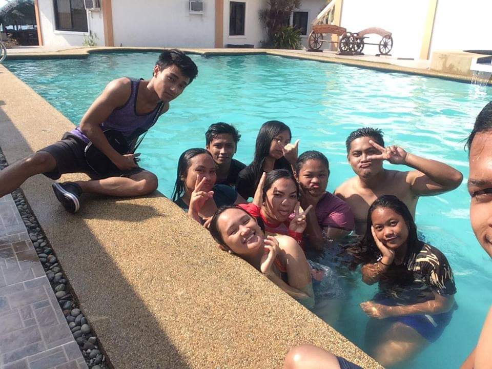 JGeoum's tweet photo. Maitim na kaming lahat😂😂 https://t.co/6StZboLzFt