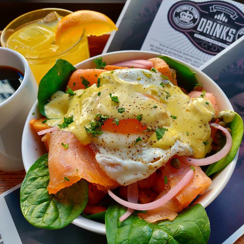 Victoria S Tavern On Twitter Smoked Salmon Breakfast Bowl Anyone All Brunch Items 10 Kids Welcome And We Re Serve Up Amazing Brunch From 10am 3pm Vicstavern Reginadowntown Https T Co Eyw1nz74yu
