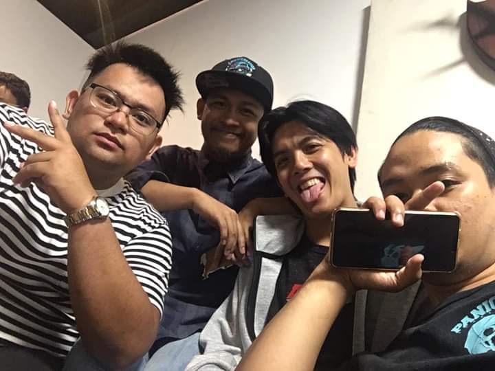panicrunph's tweet photo. Hey runners dito na kami vintage cafe marikina!takits! https://t.co/7rILmoDZFj