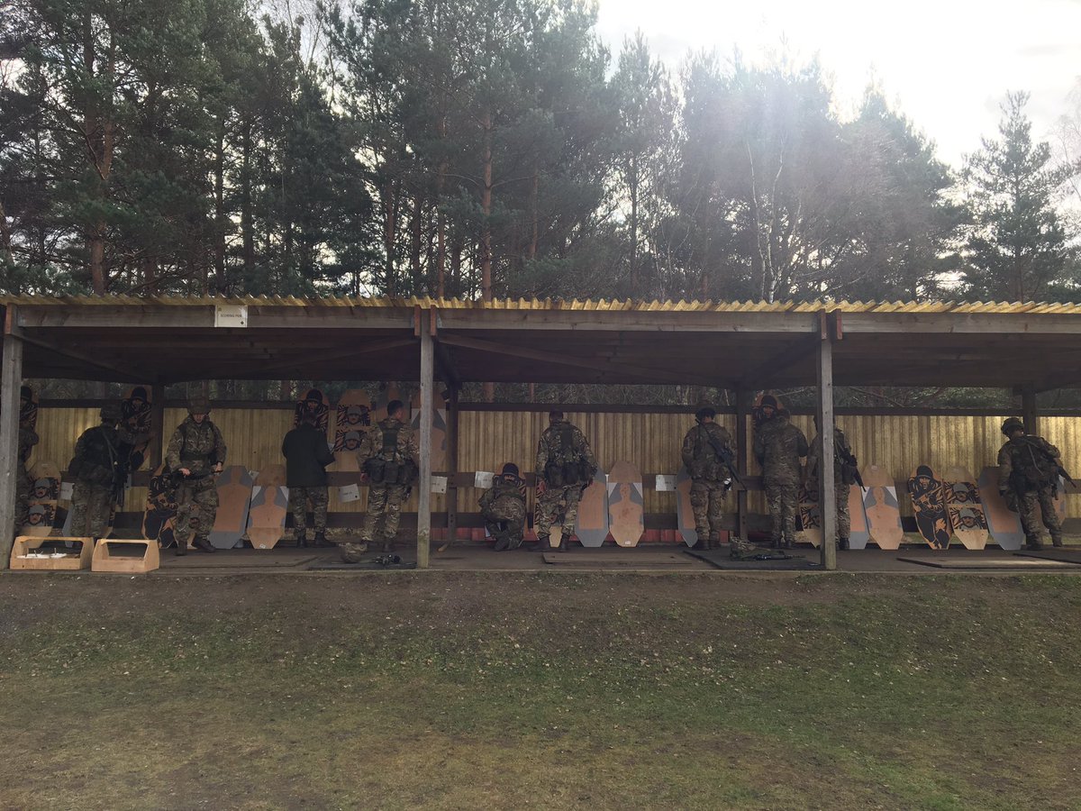 lewis_danni's tweet photo. BOSC 19 Urban Contact Assessment on Nelson Range for the start of the reservists comp. #4med #bosc19 @101_Log_Bde https://t.co/7azdCuCyjF