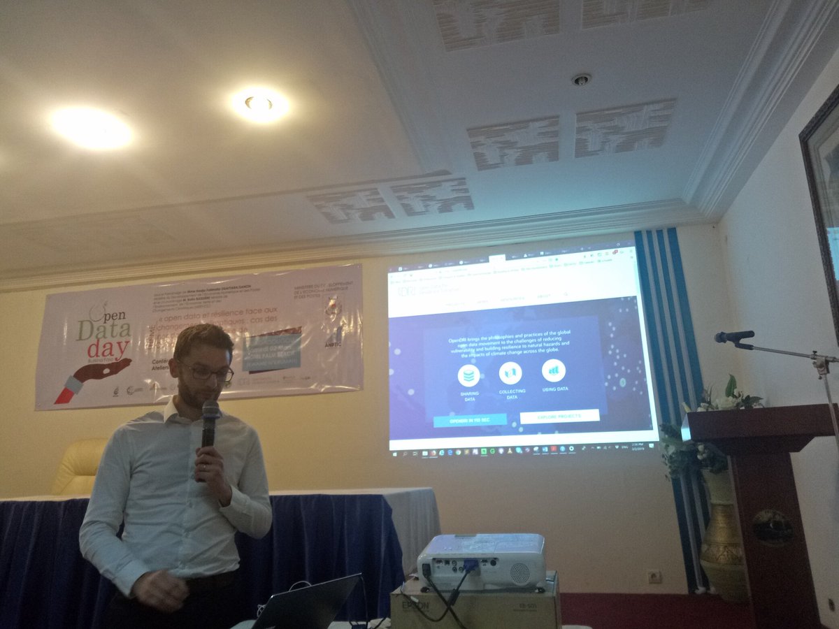 OpenDataBurkina's tweet photo. @pzwsk to talk about #OpenDRI at #OpenDataDay in #Ouagadougou @cafdo_officiel @worldbankdata @od4_d @fperini @beogneere @AbrivardJulie @titinto_ https://t.co/yCCWTkc9yp