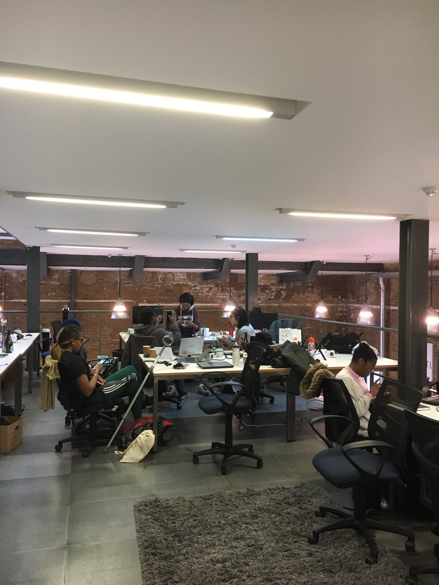 racheljuliathom's tweet photo. 🏃🏽‍♀️Race is on! 

Participants at #AHHack19 working hard to find 💡solutions for #globalhealth problems

 ⏳less than 24 hours to go! https://t.co/wfKVMkSD9V