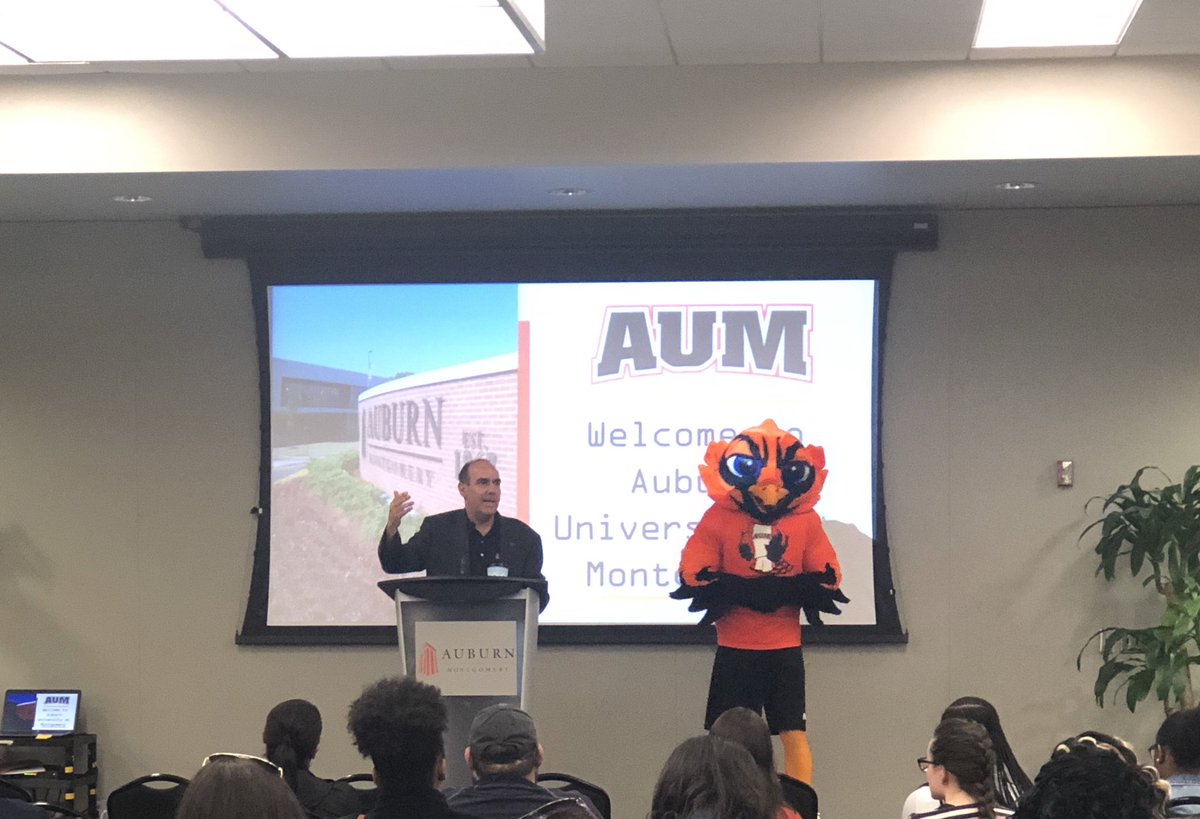 Warhawk welcome 📸🧡 #curtissthewarhawk #WeAreAUM #birdistheword <a href="/AUMadmissions/">AUM Admissions</a>