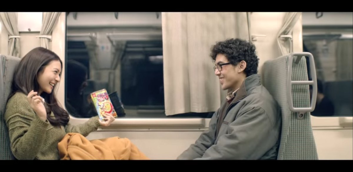 26. One Day (2016 - Film)imdb: 7.8/10Ah.. ini sih filmnya terlalu ROMANTISSS!! Aku sampe nangis krn endingnya itu:") cerita cowo cupu yg punya satu hari bisa jalan seharian sama cewe yg dia suka. Dia gamau nyia2in kesempatan itu. Tapi cuma satu hari. s a t u h a r i...