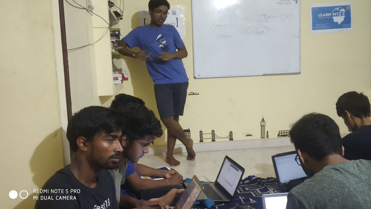 UtkarshpyML's tweet image. A journey begins at Codebucketlabs. A great beginning to learn web developement...
#CBLab #Codebucket #WishitDoit