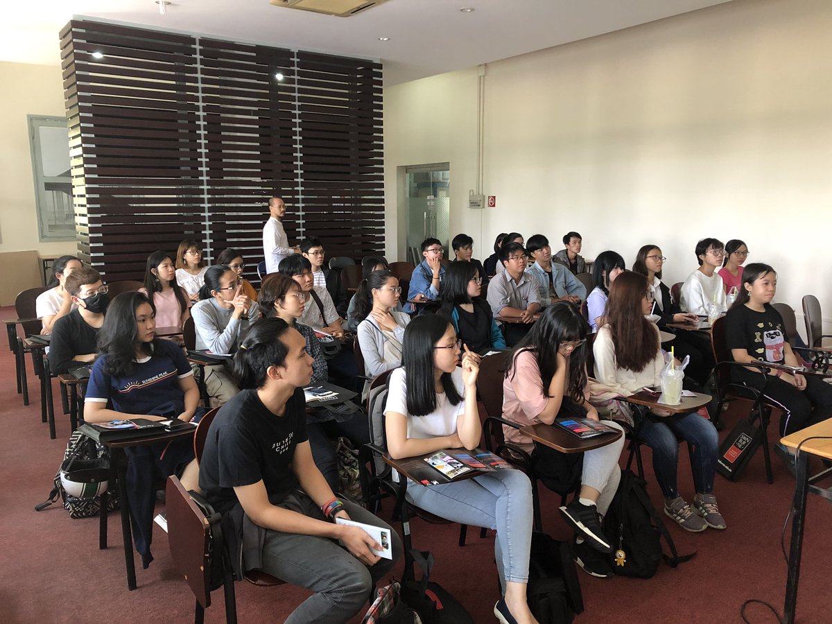 SUT Dean of Transnational Education, Dr Bill Damachis hard at work with UAH students!!! UAH is SUT’s long time partner. My turn next. These were great students attentive and keen to come to Swinburne!!