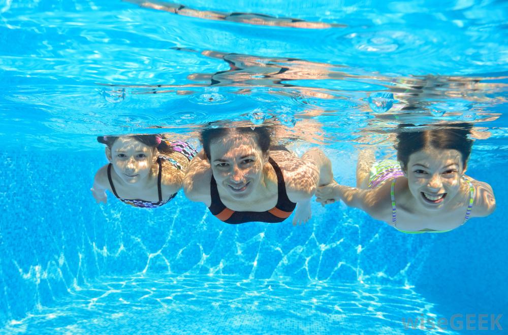 aquadist's tweet photo. Keep your #SwimmingPool all clean and shiny with the new #AquabotT2. #AquaticDistributors have the products as well as the after-sale repairs so you do not have to struggle with its maintenance at all.
Read more https://t.co/sFbxdH7vZ0 
#Aquabot #SaleRepair #PoolCleaner #Aquadist https://t.co/oPYSUfynhT
