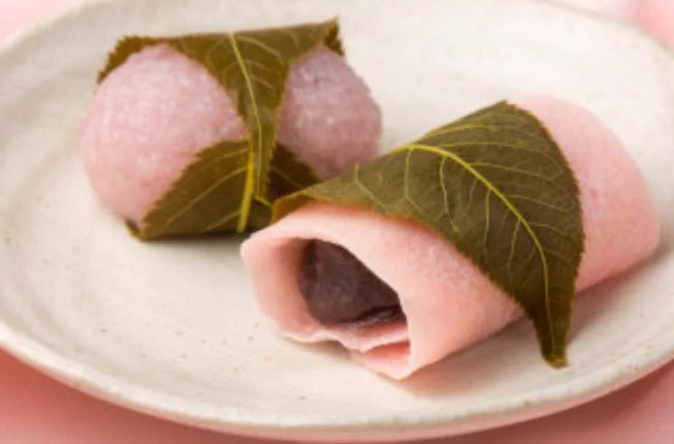ひな祭りの桜餅ファッションにしか見えない
