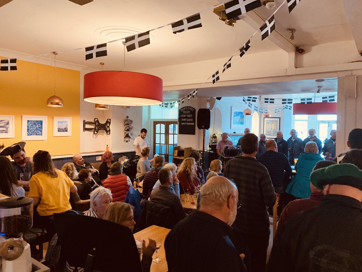 5degreesfal's tweet photo. Sea Shanties in full flow this afternoon.   Can’t wait until June @FalSeaShanty Pasties being judged around 4ish with special guest Julie Skentelbury https://t.co/uXgJe99hhf
