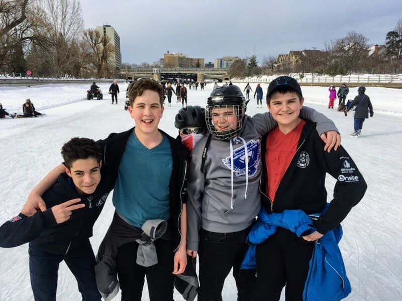 NlandYU's tweet photo. Biggest benefit of a road trip? Friendships!! #youthconcertband #concertband #capitalregionmusicfest #everyyouthmatters #hopeandpotential https://t.co/sQyv7pzpxP