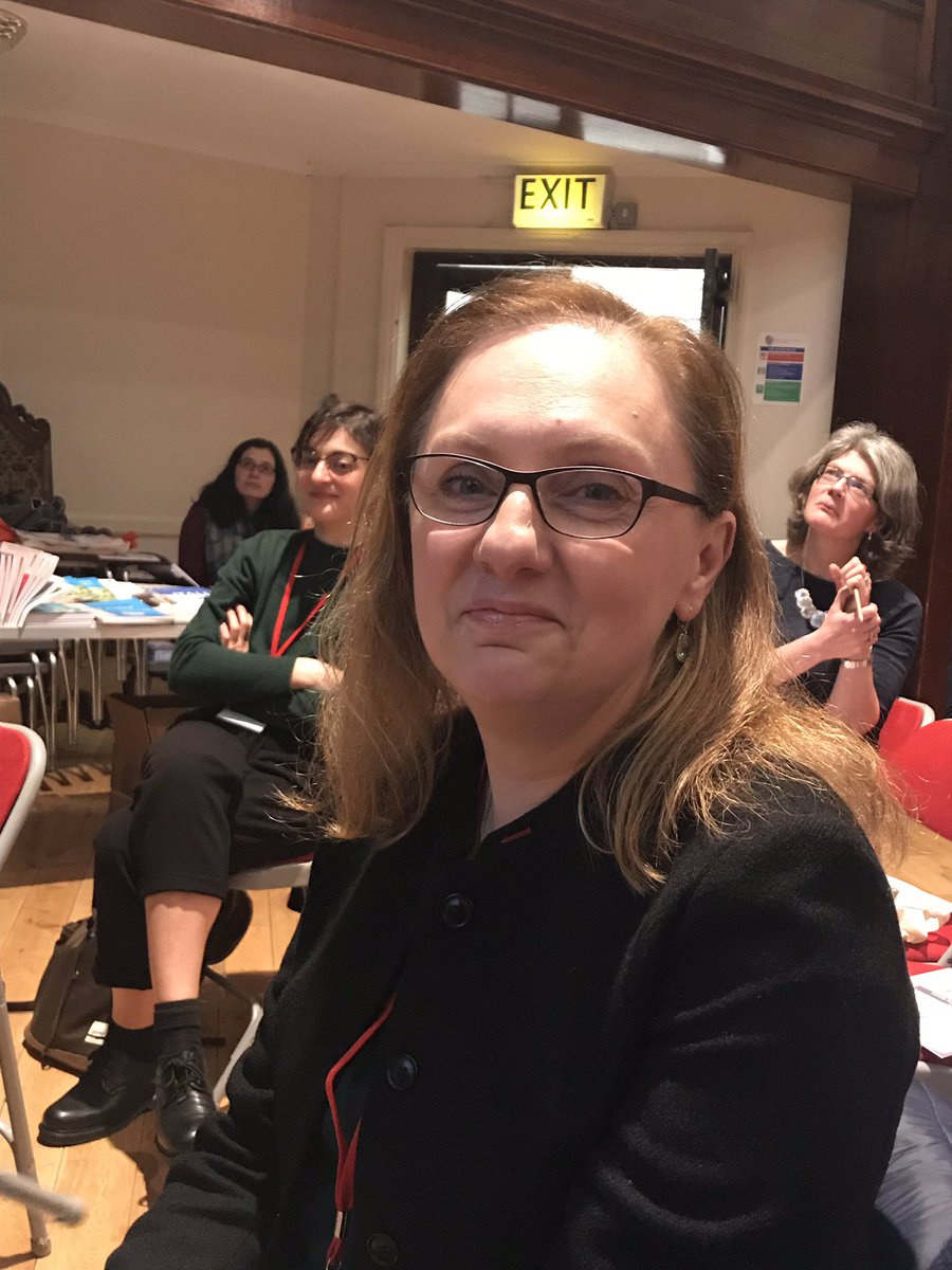 DanielaLaPenna1's tweet photo. Giuliana Pieri on Italian Design! #ChooseItalian @peter_langdale @Soc4ItalStudies @Estorick https://t.co/TRsQikDk9i